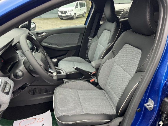 RENAULT CLIO V Clio Techno Bleue-010.jpg